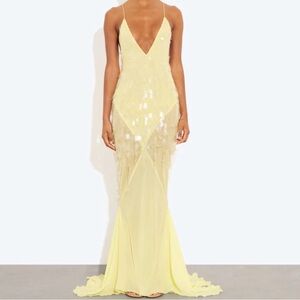 Elegant Yellow Evening Gown